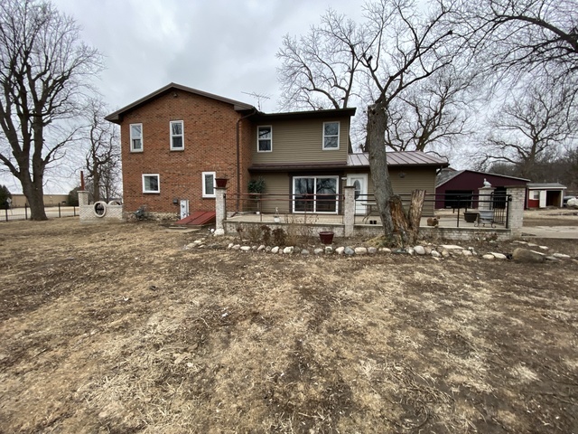 22204 River Road Marengo, IL 60152 - Photo 5 of 34
