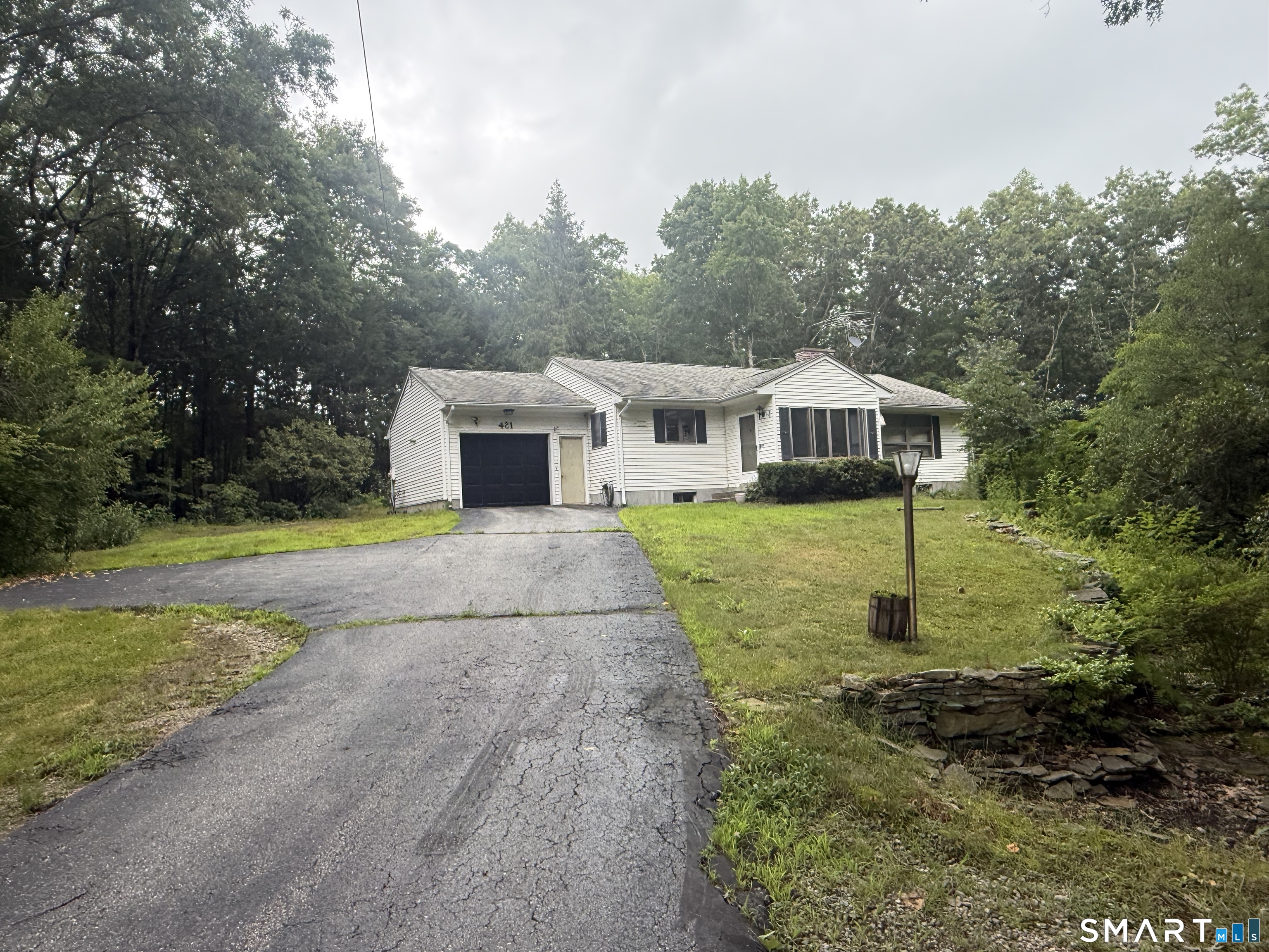 421 Modock Road Putnam, CT 06260 - Photo 2 of 13