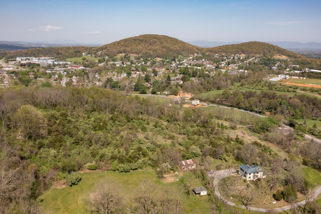 496 Old Greenville Road Staunton, VA 24401 - Photo 38 of 68 a view of city and mountain