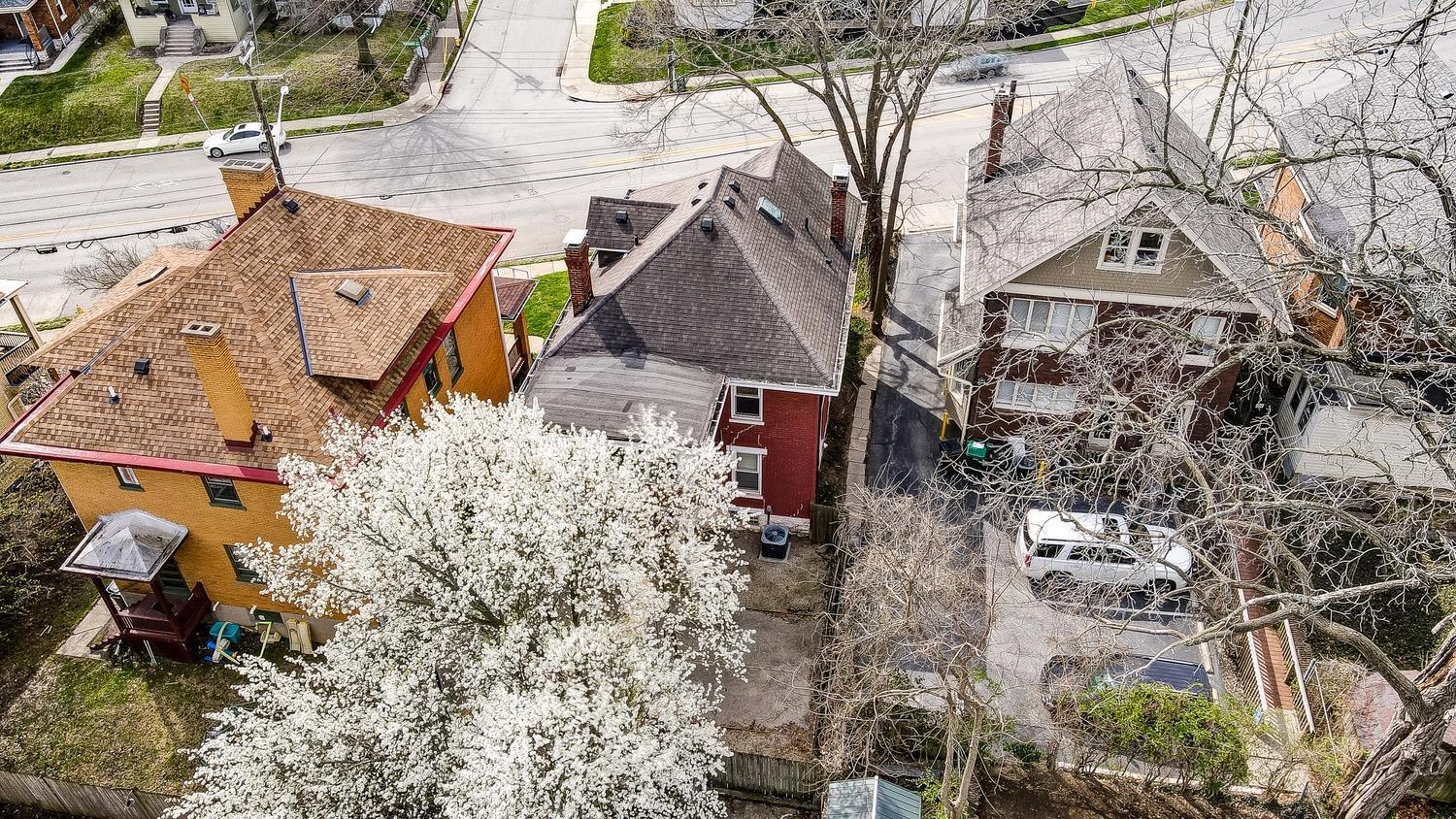 2732 Madison Road Cincinnati, OH 45209 - Photo 3 of 50 Gallery Image 3
