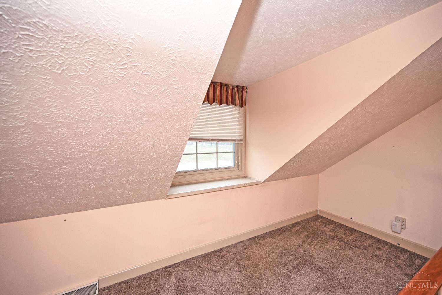 5339 Race Road Cincinnati, OH 45247 - Photo 24 of 48 Gallery Image 24