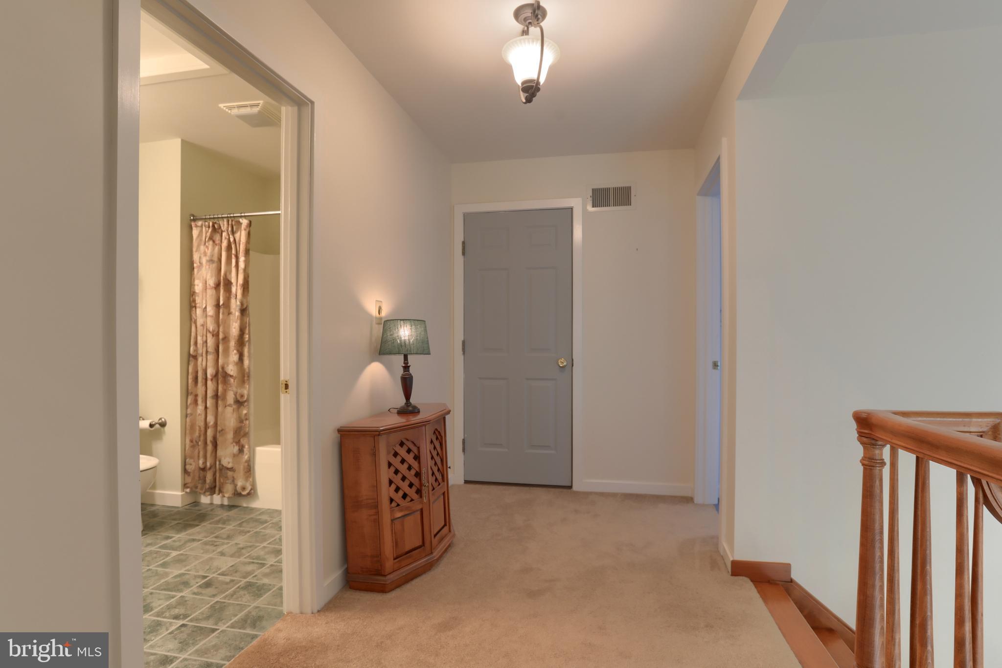 146 Rexmont Road Lebanon, PA 17042 - Photo 31 of 55 Upper level hallway
