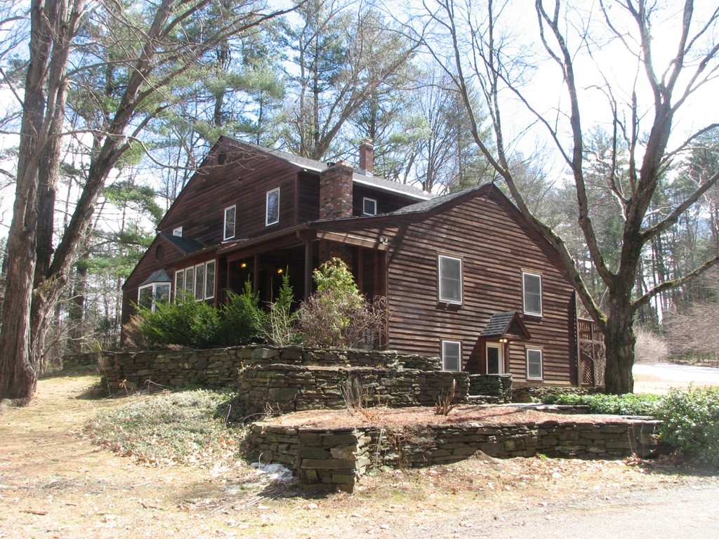 783 Bay Road Amherst, MA 01002 - Photo 3 of 30