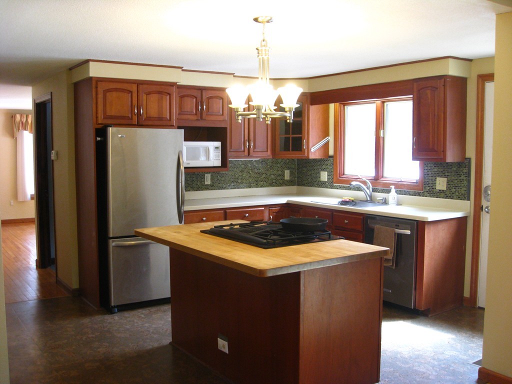 783 Bay Road Amherst, MA 01002 - Photo 8 of 30