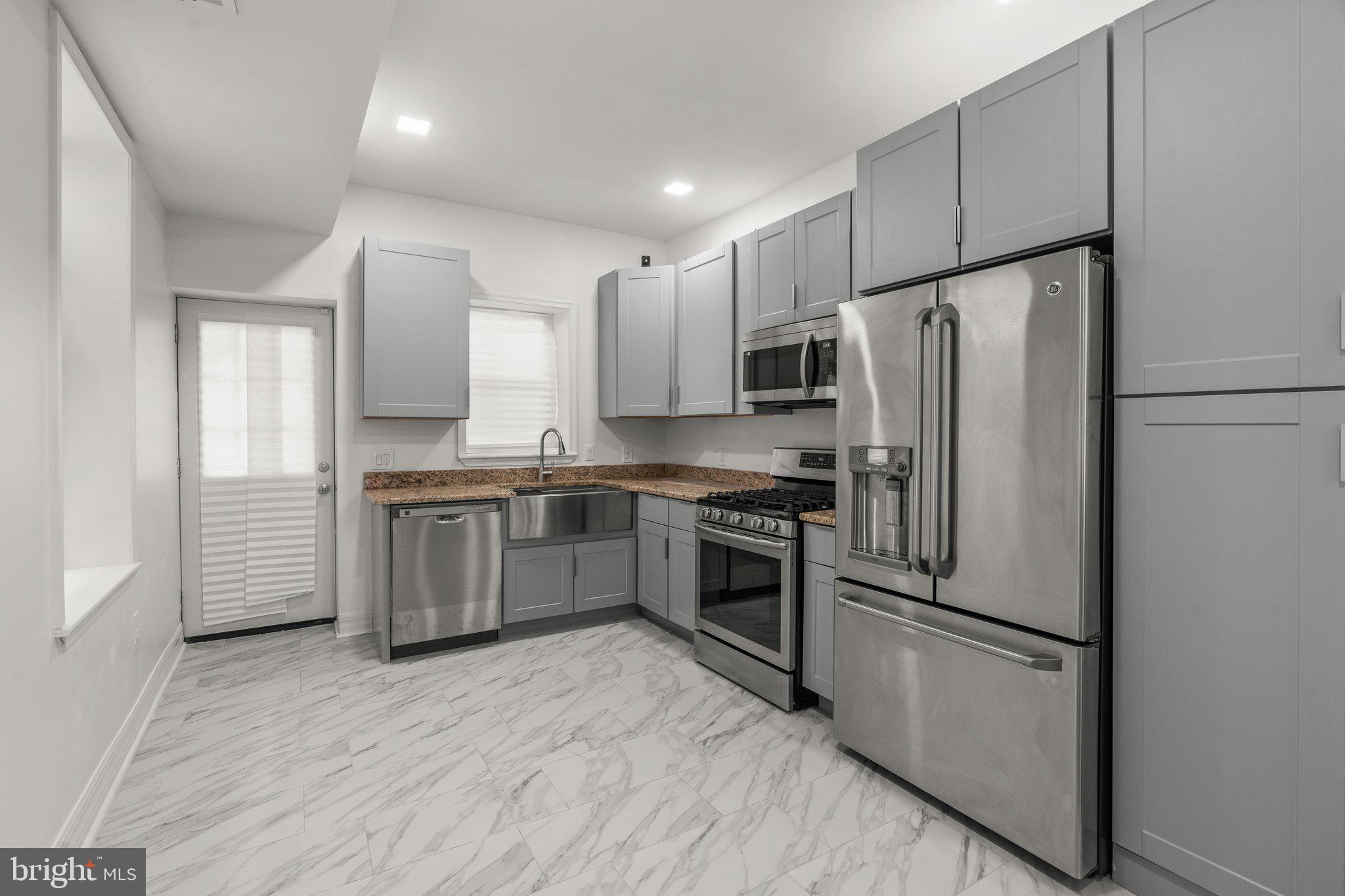 1555 North 29th Street Philadelphia, PA 19121 - Photo 8 of 37