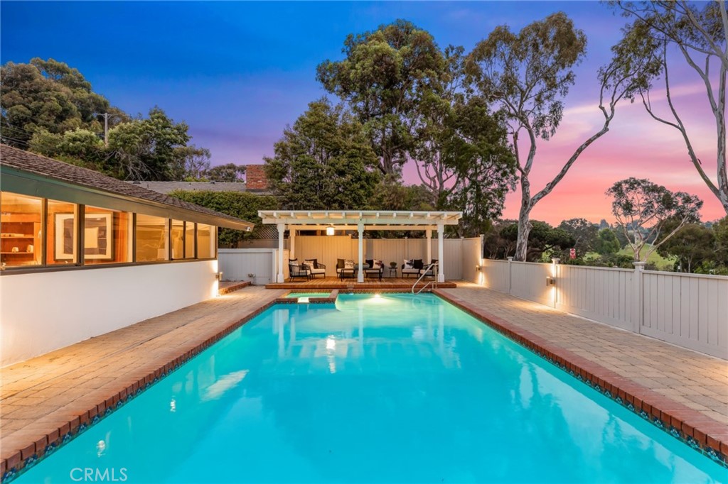 Palos Verdes Peninsula, 90274 - Photo 11 of 47