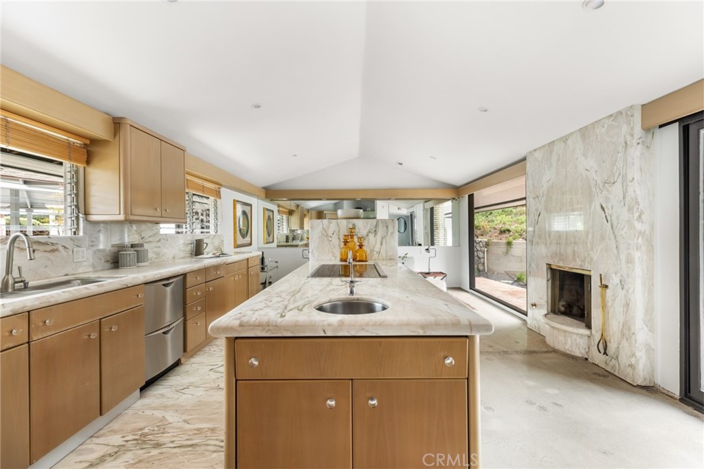 Palos Verdes Peninsula, 90274 - Photo 18 of 47