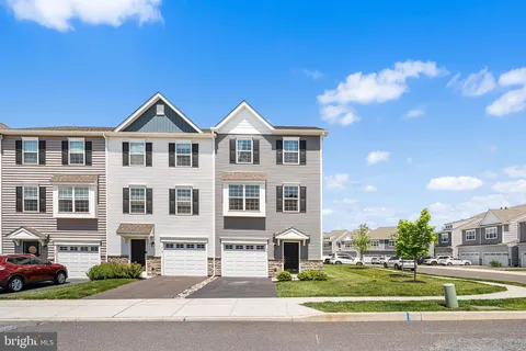 $535,000 | 421 Ridgewood Drive, Royersford, PA 19468