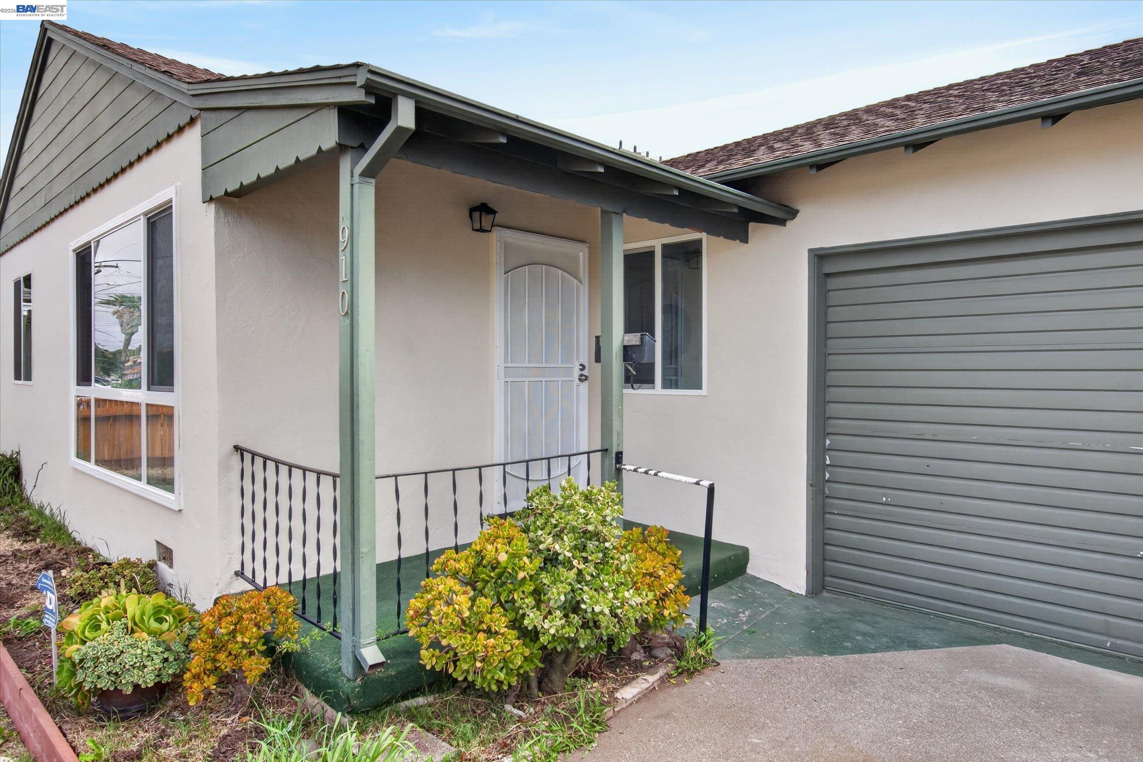 910 Miller Avenue Vallejo, CA 94591 - Photo 3 of 27 a house view with a garden space
