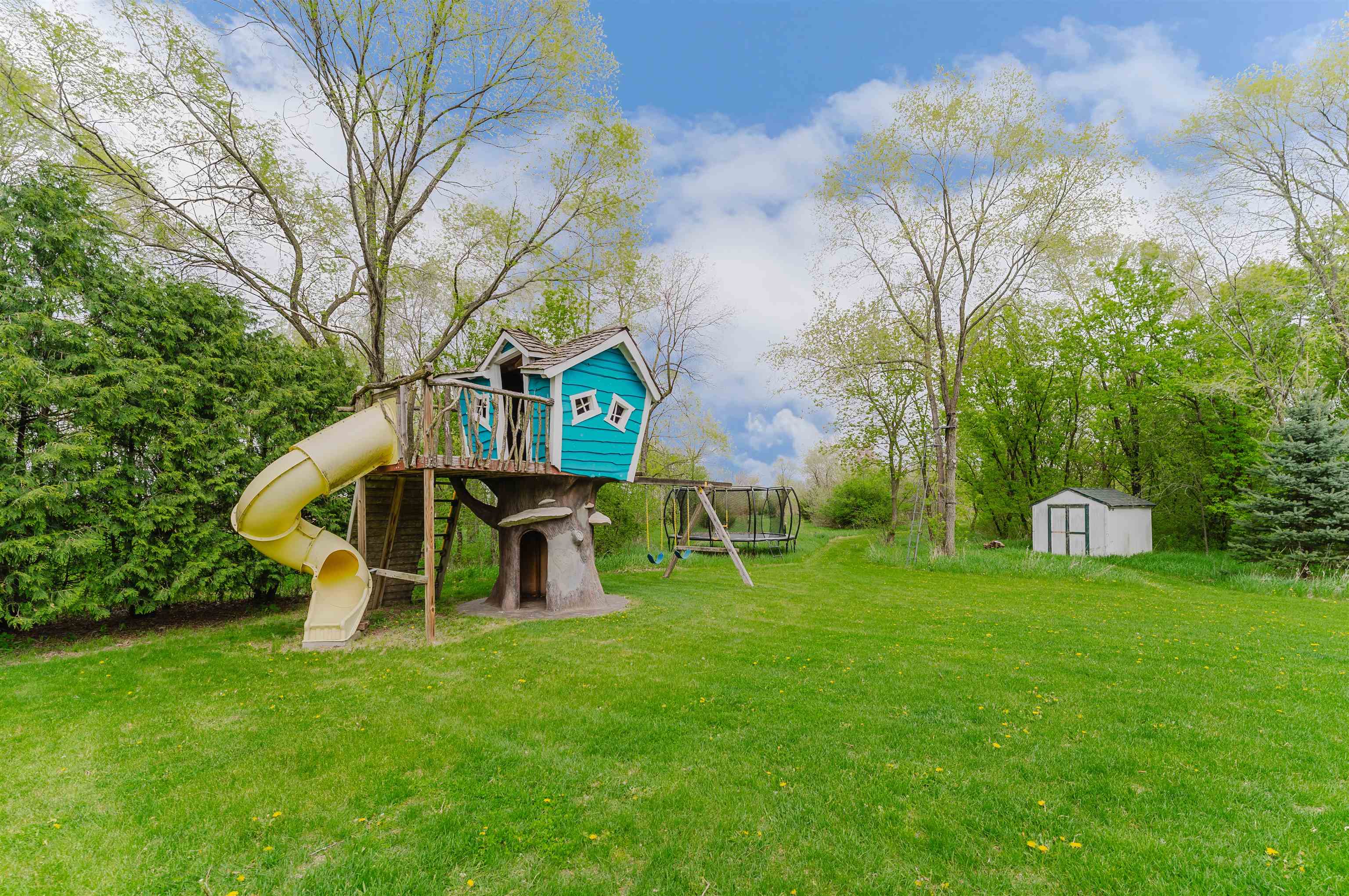 1966 Sky Ranch Avenue Oshkosh, WI 54904 - Photo 53 of 70