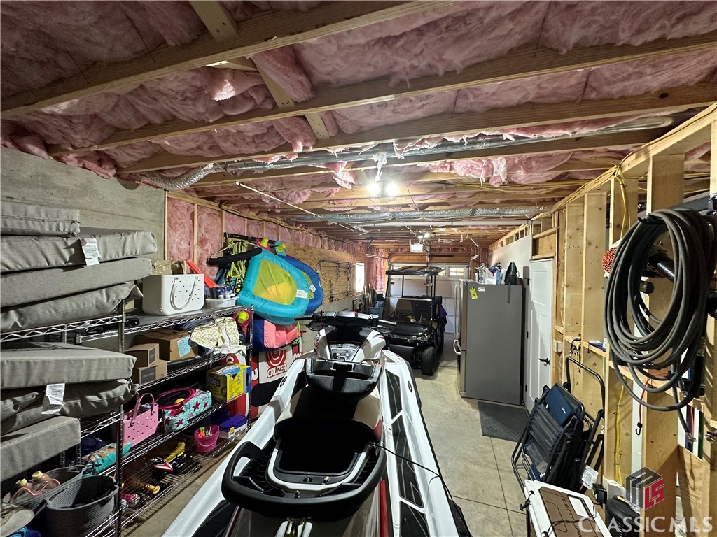 72 Point Place Road Hartwell, GA 30643 - Photo 33 of 40 Basement Garage