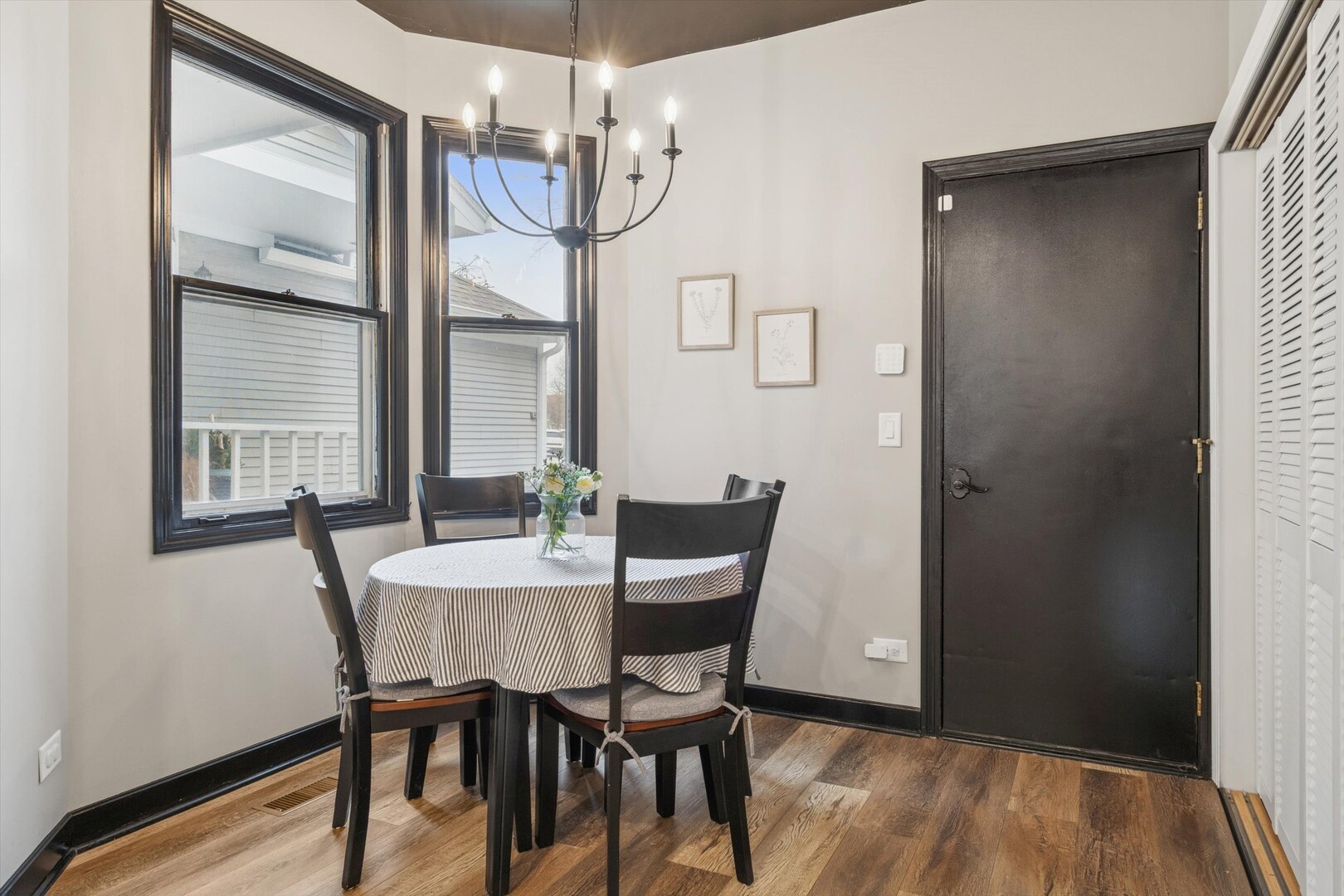 1269 Rhodes Lane Naperville, IL 60540 - Photo 3 of 21