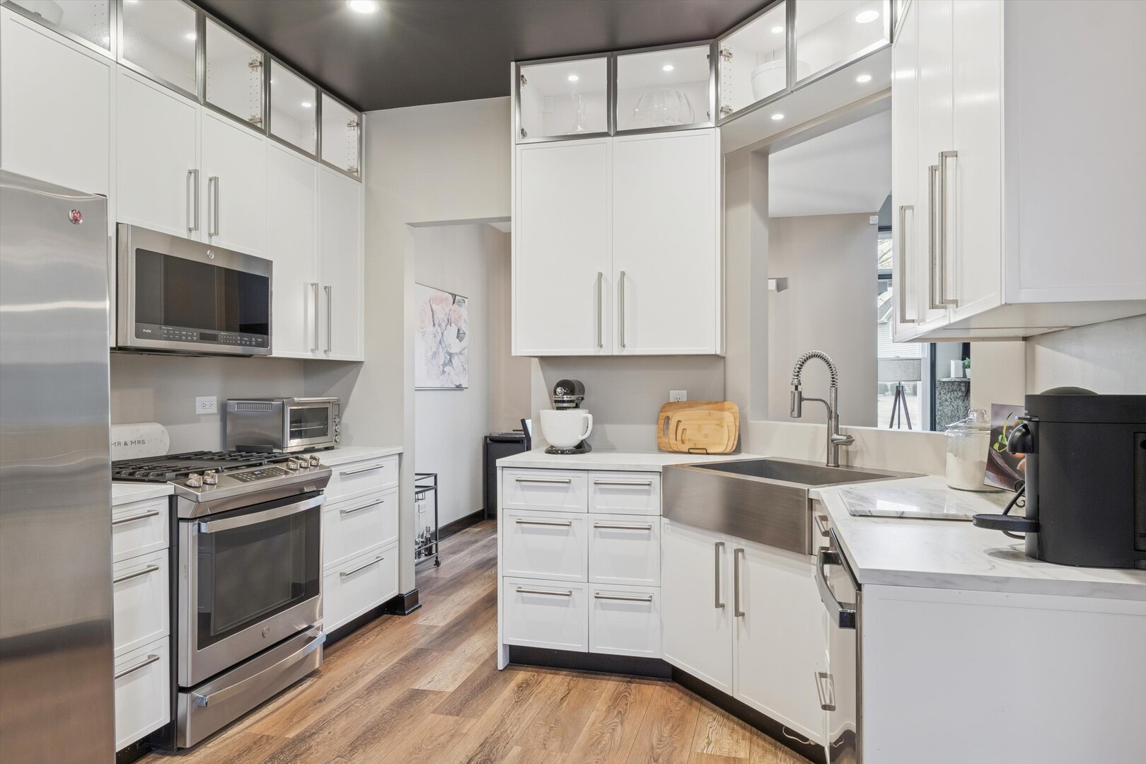 1269 Rhodes Lane Naperville, IL 60540 - Photo 5 of 21