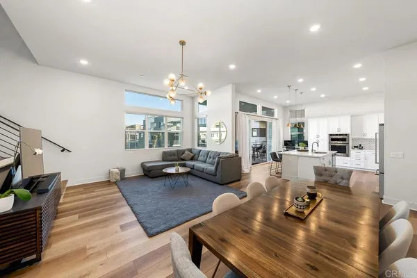 $5,100 | 2055 Bravo Loop, Unit 6, Chula Vista, CA 91915
