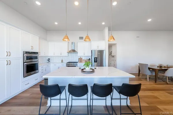 $5,100 | 2055 Bravo Loop, Unit 6, Chula Vista, CA 91915