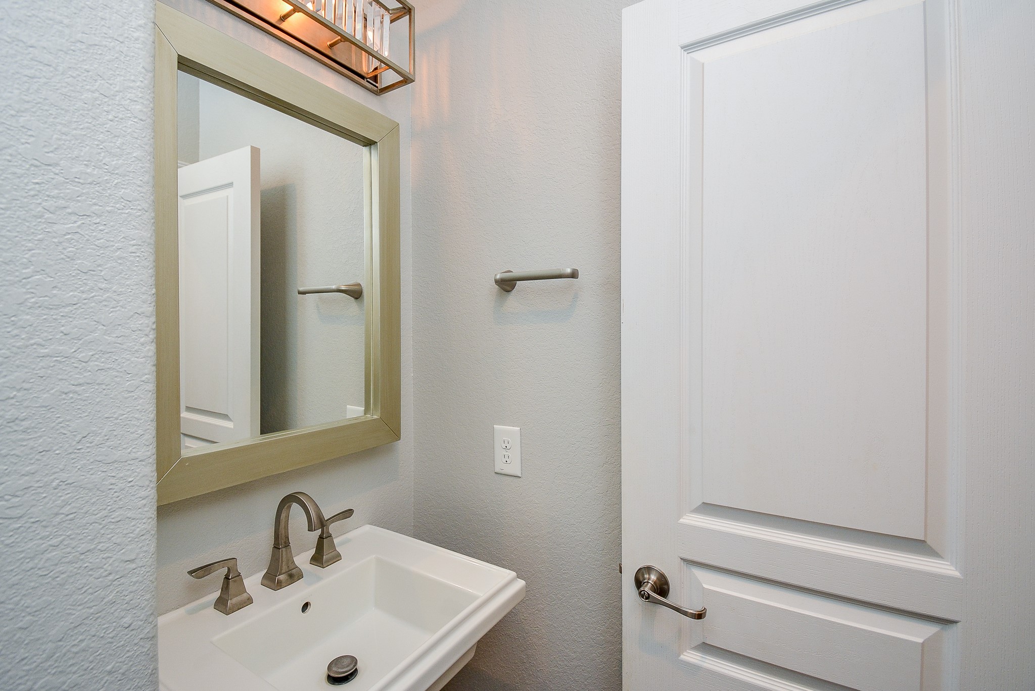 11 Waterfall Way Tomball, TX 77375 - Photo 28 of 32