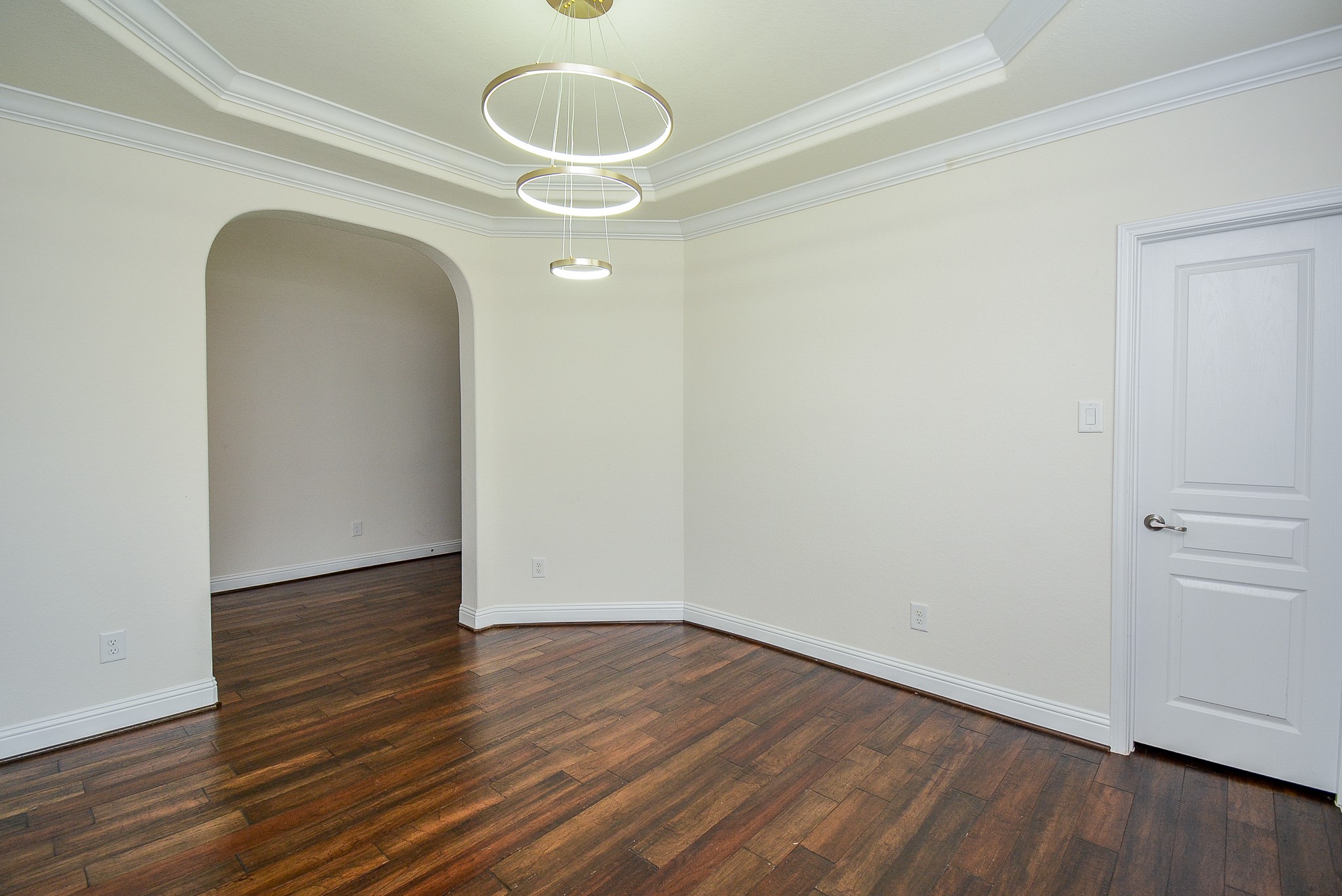 11 Waterfall Way Tomball, TX 77375 - Photo 7 of 32