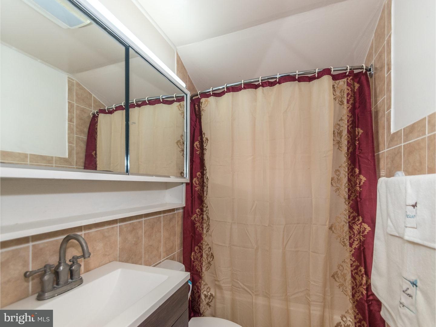 2 Jasmine Road Levittown, PA 19056 - Photo 5 of 7