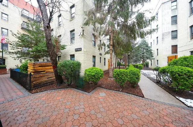 $485,000 | 21-77 33rd Street, Unit 2A | Astoria