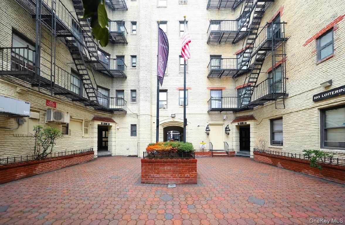 21-77 33rd Street, Unit 2A Queens, NY 11105 - Photo 8 of 16