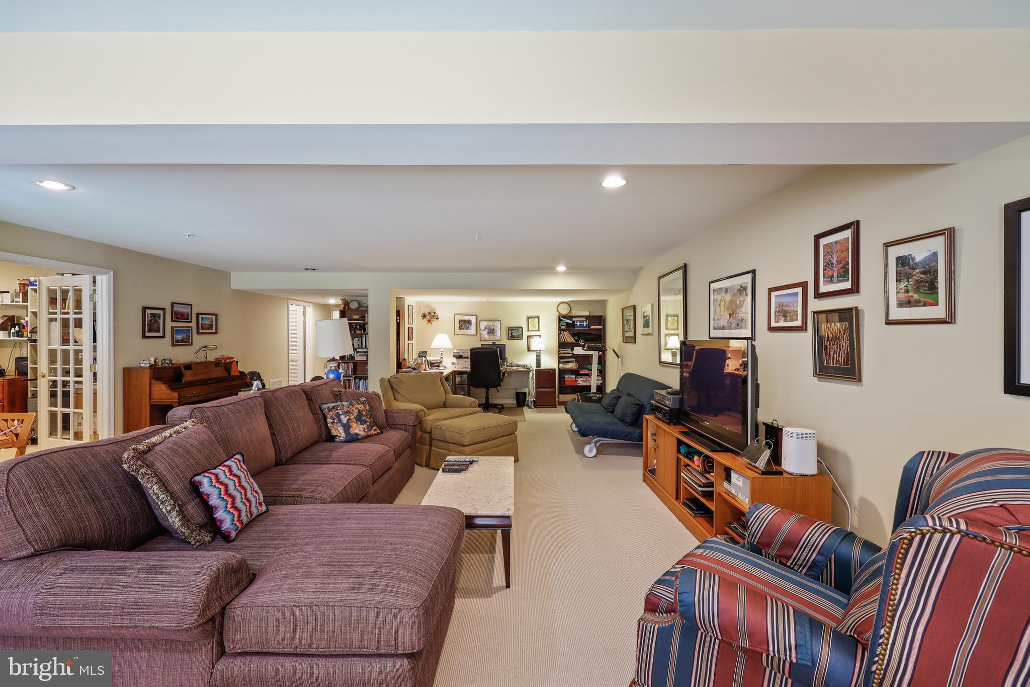 8403 Meadowsweet Road Pikesville, MD 21208 - Photo 29 of 37 Gallery Image 29