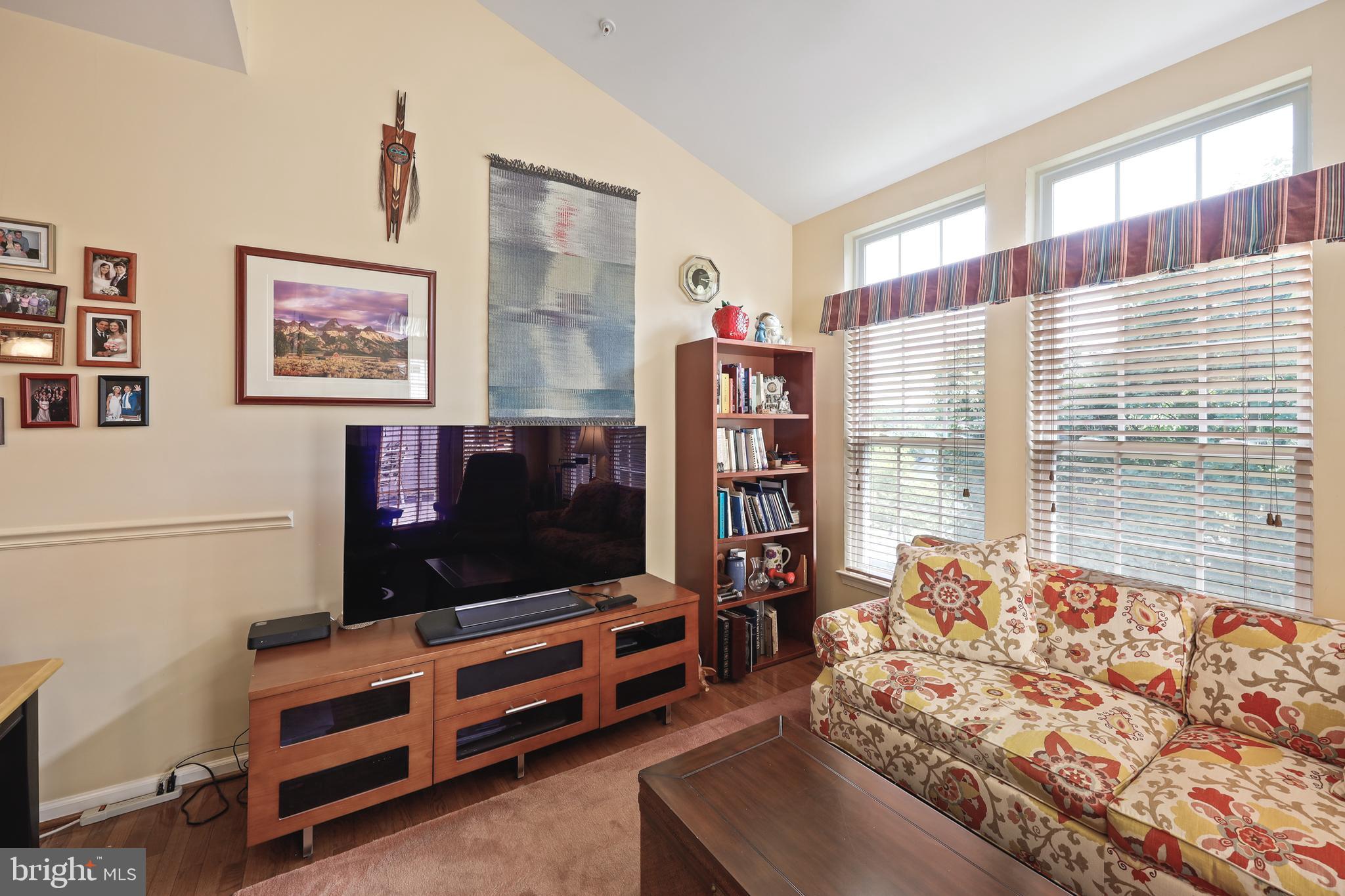8403 Meadowsweet Road Pikesville, MD 21208 - Photo 4 of 37 Gallery Image 4