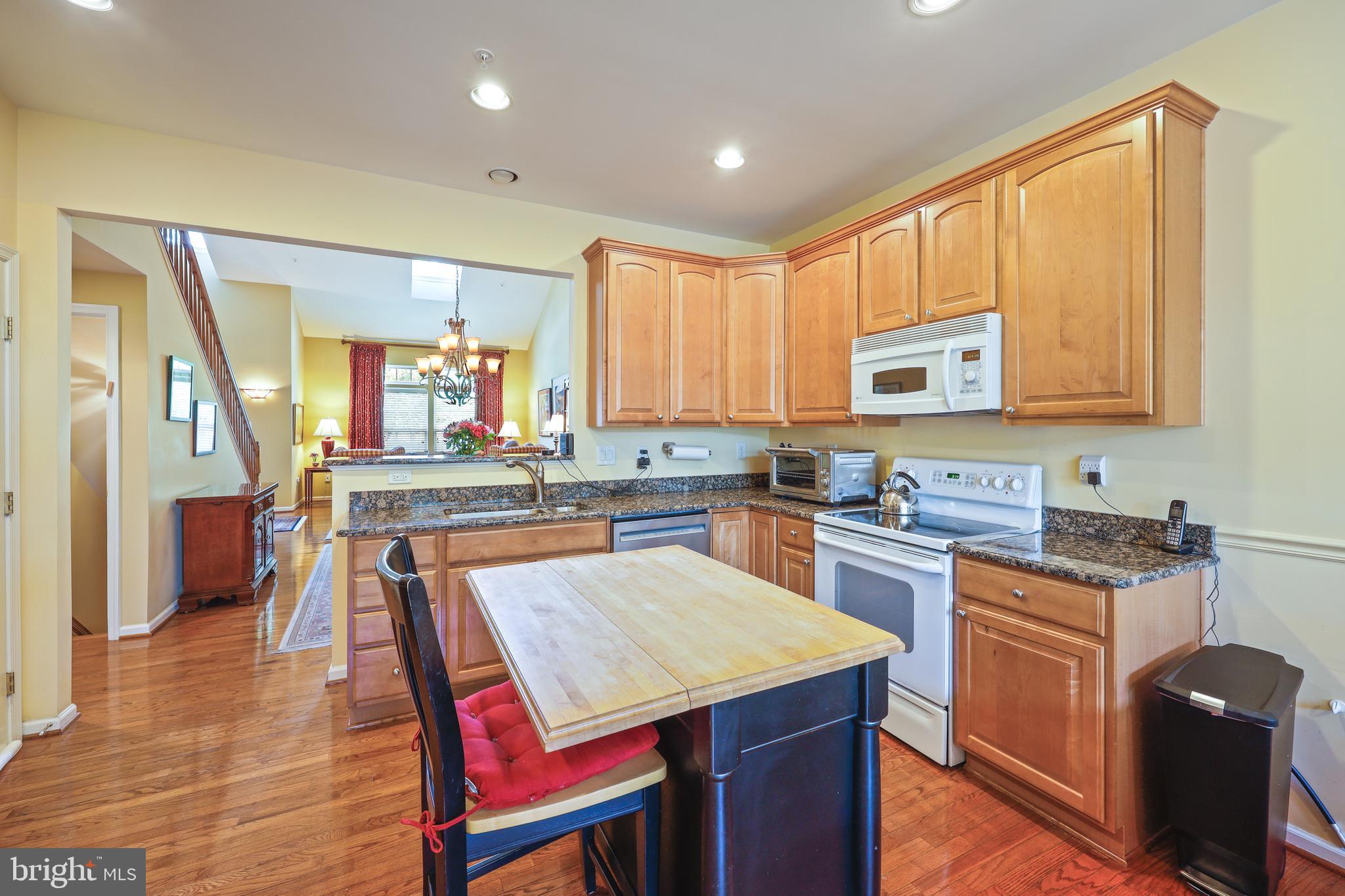 8403 Meadowsweet Road Pikesville, MD 21208 - Photo 7 of 37 Gallery Image 7