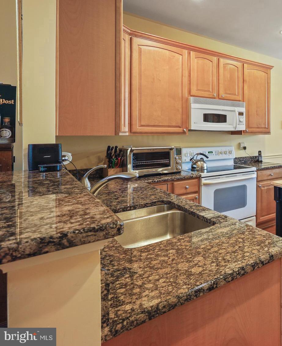 8403 Meadowsweet Road Pikesville, MD 21208 - Photo 8 of 37 Gallery Image 8