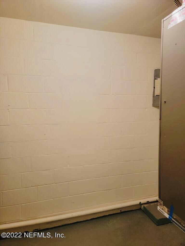 289 Las Olas Road St. Augustine, FL 32084 - Photo 6 of 14 a view of an empty room