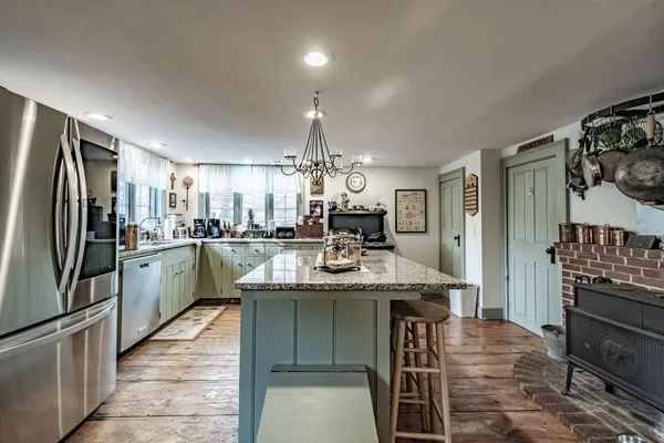 $599,900 | 546 Paris Hill Road, Paris, ME 04281