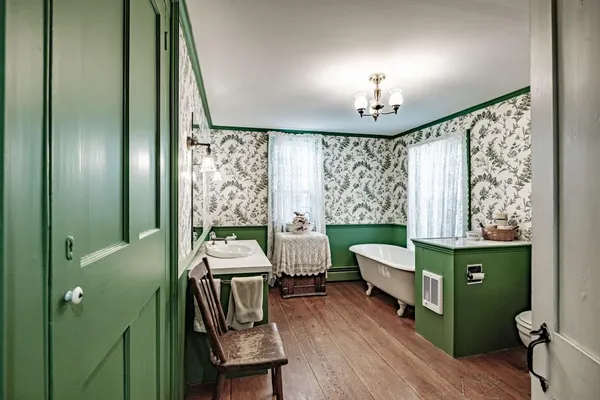 $599,900 | 546 Paris Hill Road, Paris, ME 04281