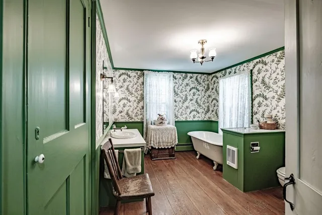 $599,900 | 546 Paris Hill Road, Paris, ME 04281