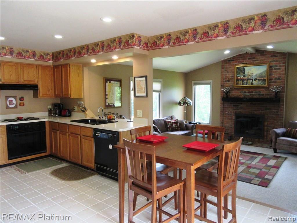 1969 Clover Ridge Drive Howell, MI 48843 - Photo 20 of 37 IMG_0681.JPG
