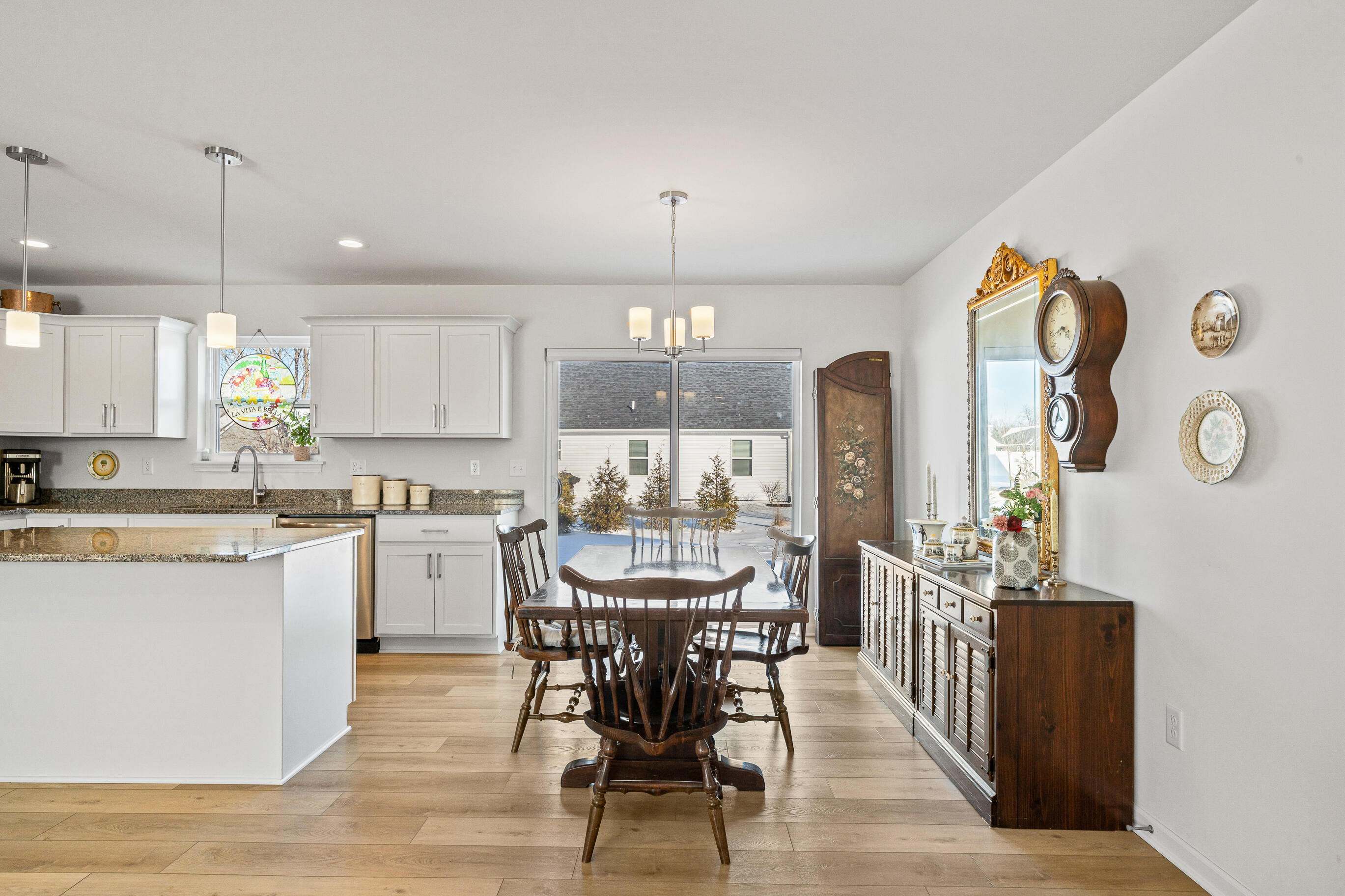 310 Phillips Avenue Walworth, WI 53184 - Photo 6 of 55 310 Phillips Ave - Selects-15