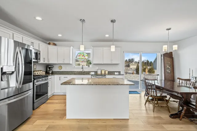 $444,000 | 310 Phillips Avenue, Walworth, WI 53184