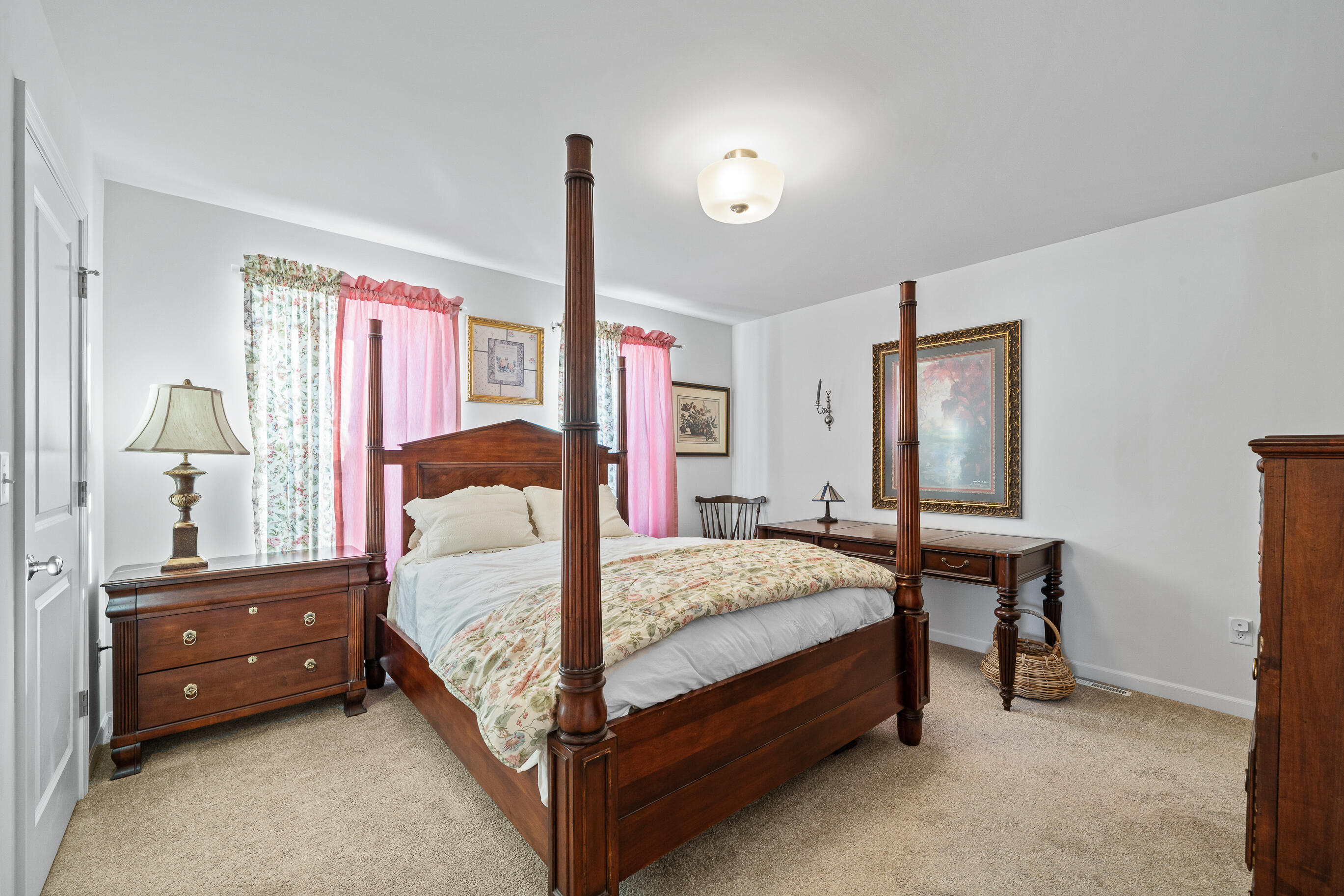 310 Phillips Avenue Walworth, WI 53184 - Photo 26 of 55 310 Phillips Ave - Selects-35