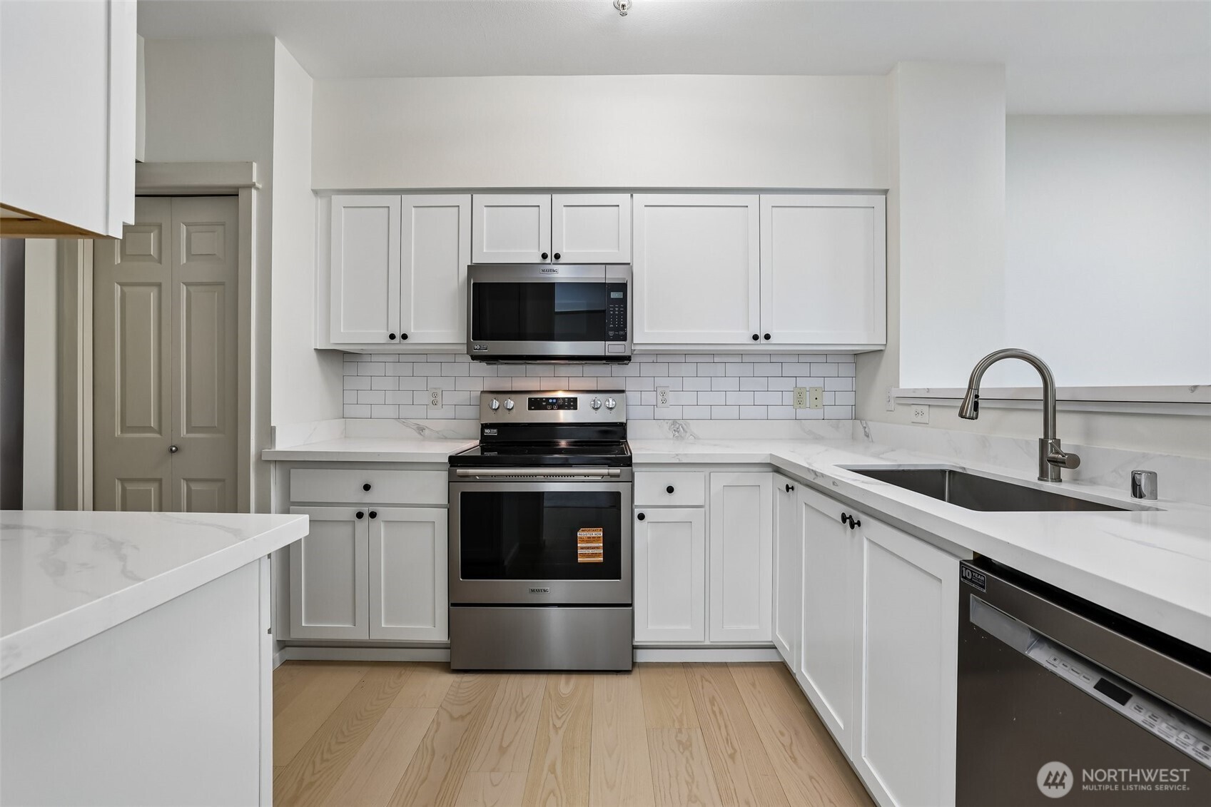 2009 196th Street Southeast, Unit D202 Bothell, WA 98012 - Photo 3 of 36