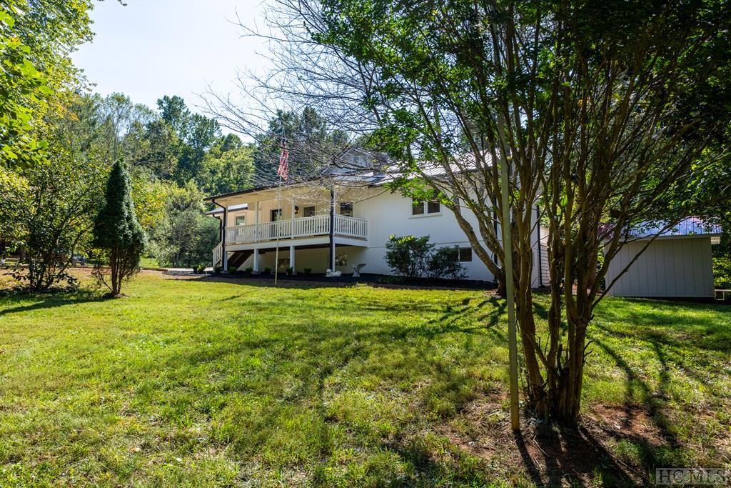 233 McCoy Road Franklin, NC 28734 - Photo 5 of 50 Gallery Image 5