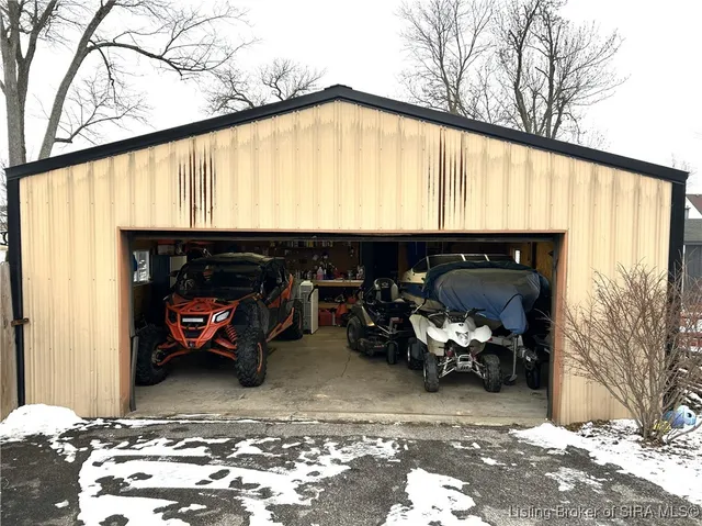 $239,900 | 1206 Pinehurst Avenue, Madison, IN 47250