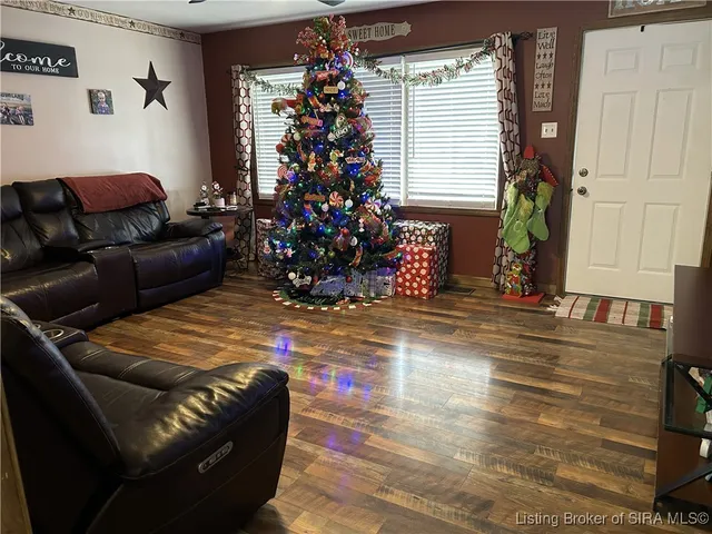 $239,900 | 1206 Pinehurst Avenue, Madison, IN 47250