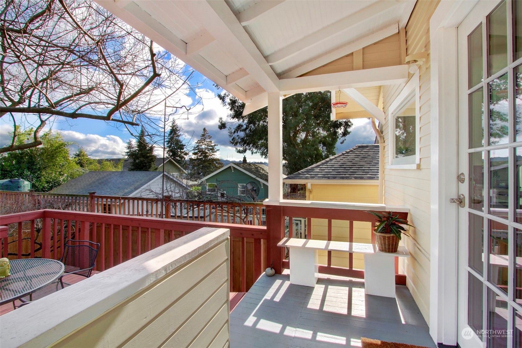 3912 Burke Avenue North Seattle, WA 98103 - Photo 26 of 39 a view of balcony with furniture