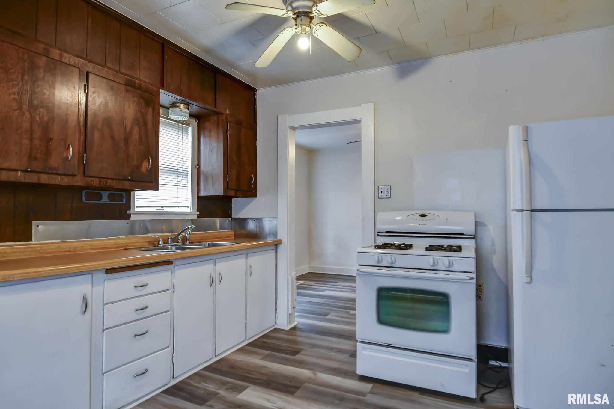 1263 Sedgwick Street Decatur, IL 62521 - Photo 8 of 11