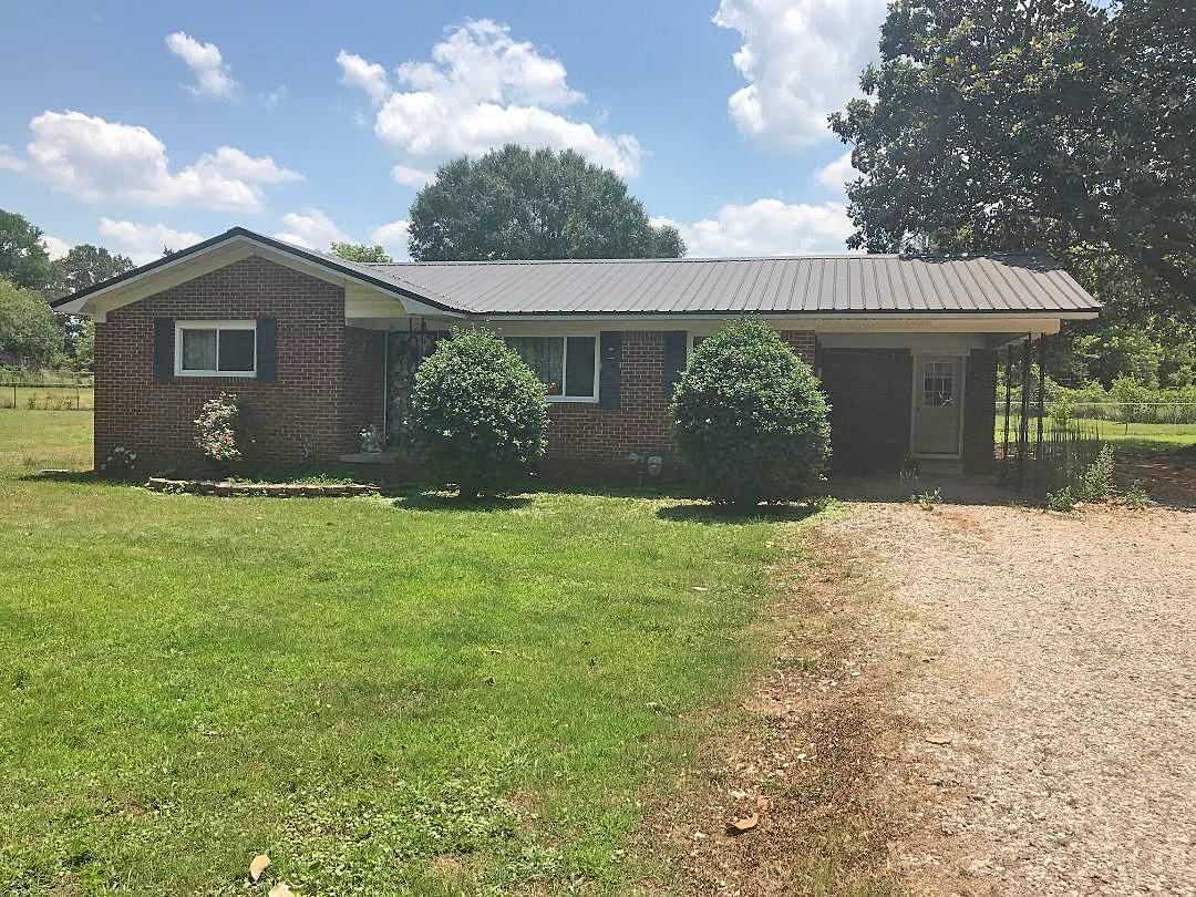 590 Oak Grove Road Savannah, TN 38372 - Photo 1 of 13 Gallery Image 1