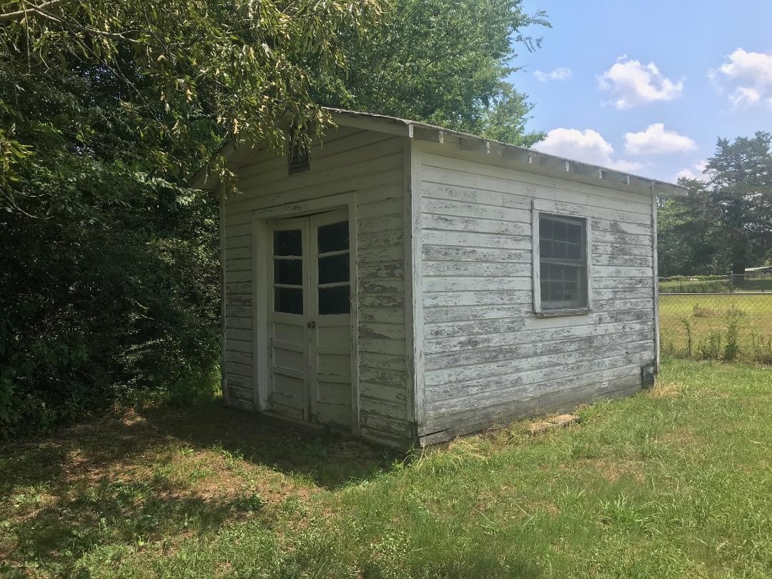 590 Oak Grove Road Savannah, TN 38372 - Photo 11 of 13 Gallery Image 11