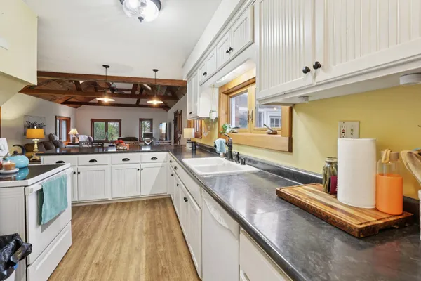 $569,000 | N2302 North Kohn Road, Reeseville, WI 53579