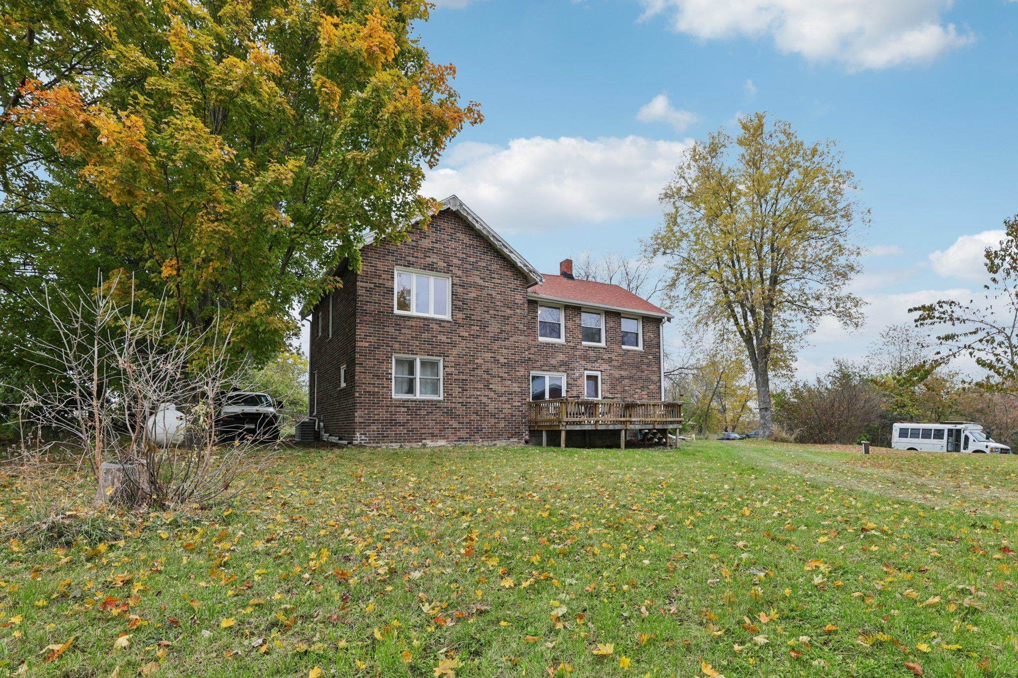 N2302 North Kohn Road Reeseville, WI 53579 - Photo 2 of 72