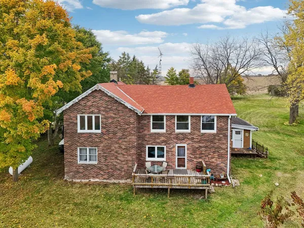 $569,000 | N2302 North Kohn Road, Reeseville, WI 53579