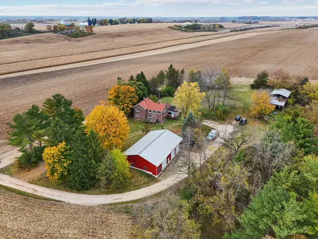$569,000 | N2302 North Kohn Road, Reeseville, WI 53579