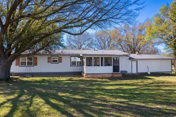 $269,000 | 328 Farm To Market 900, Mount Vernon, TX 75457