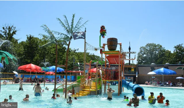 $5,900 | 120 Cambria Walk, Alexandria, VA 22304